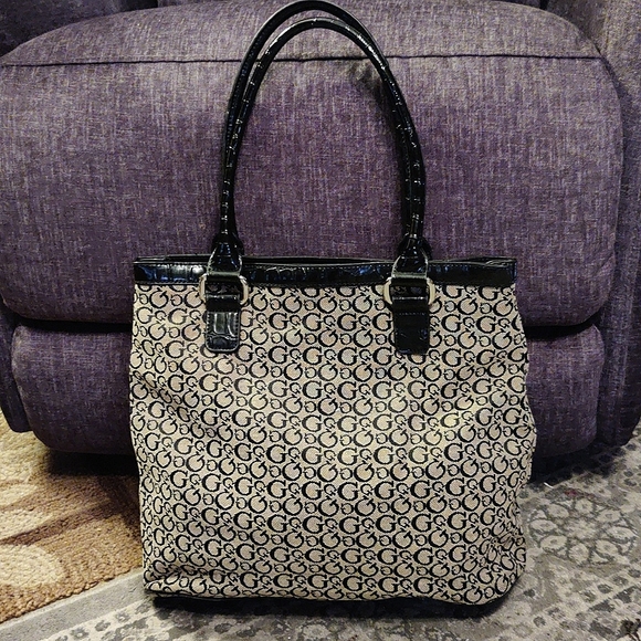 Guess Shoulder Bag Satchel - Picture 2 of 8